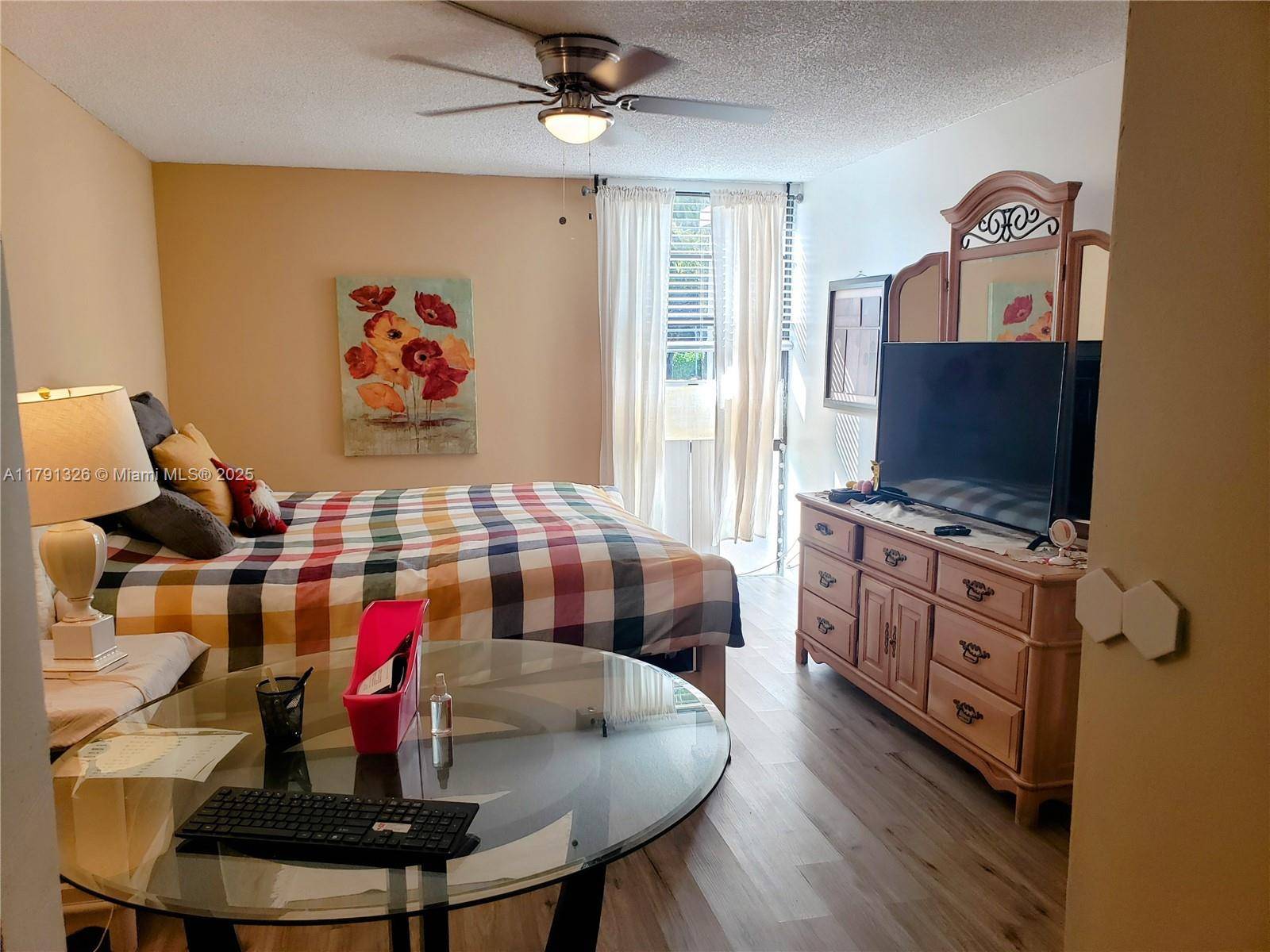 Aventura, FL 33180,3101 N Country Club Dr #101