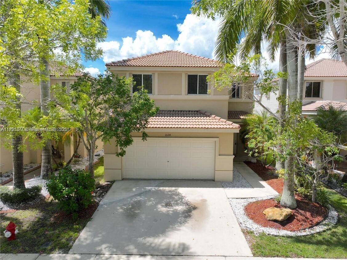 Weston, FL 33327,1028 Golden Cane Dr #1028