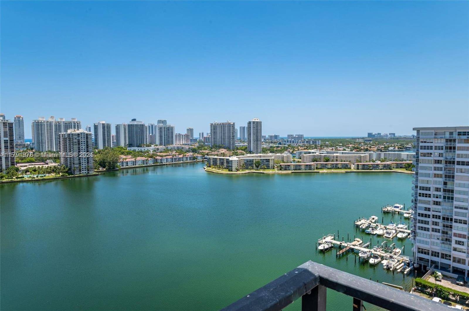 Aventura, FL 33160,2780 NE 183rd St #2106
