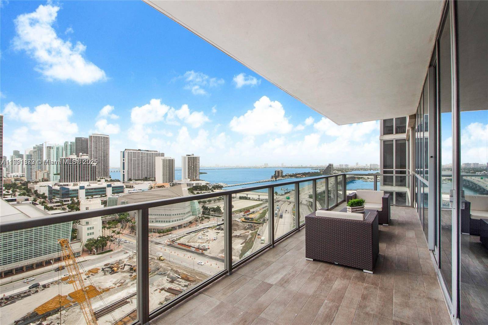Miami, FL 33132,1100 Biscayne Blvd #2203