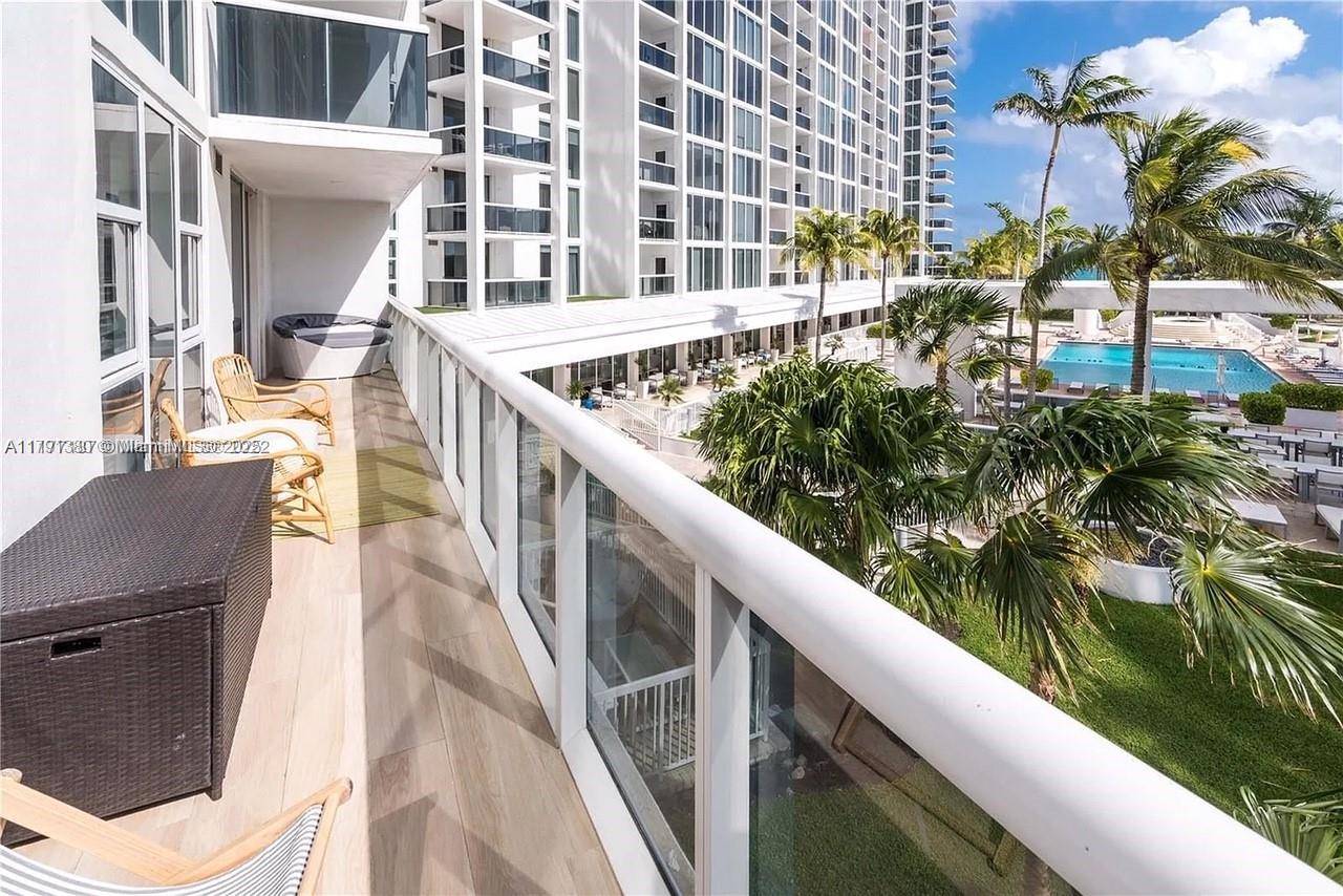 Bal Harbour, FL 33154,10275 Collins Ave #219