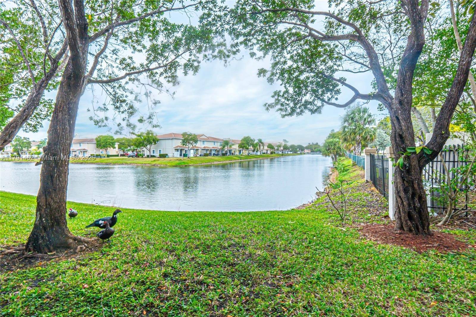 Tamarac, FL 33321,8873 N Isles Cir