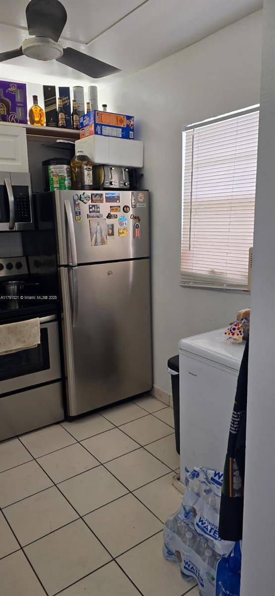 Lauderdale Lakes, FL 33319,4805 NW 35th St #610