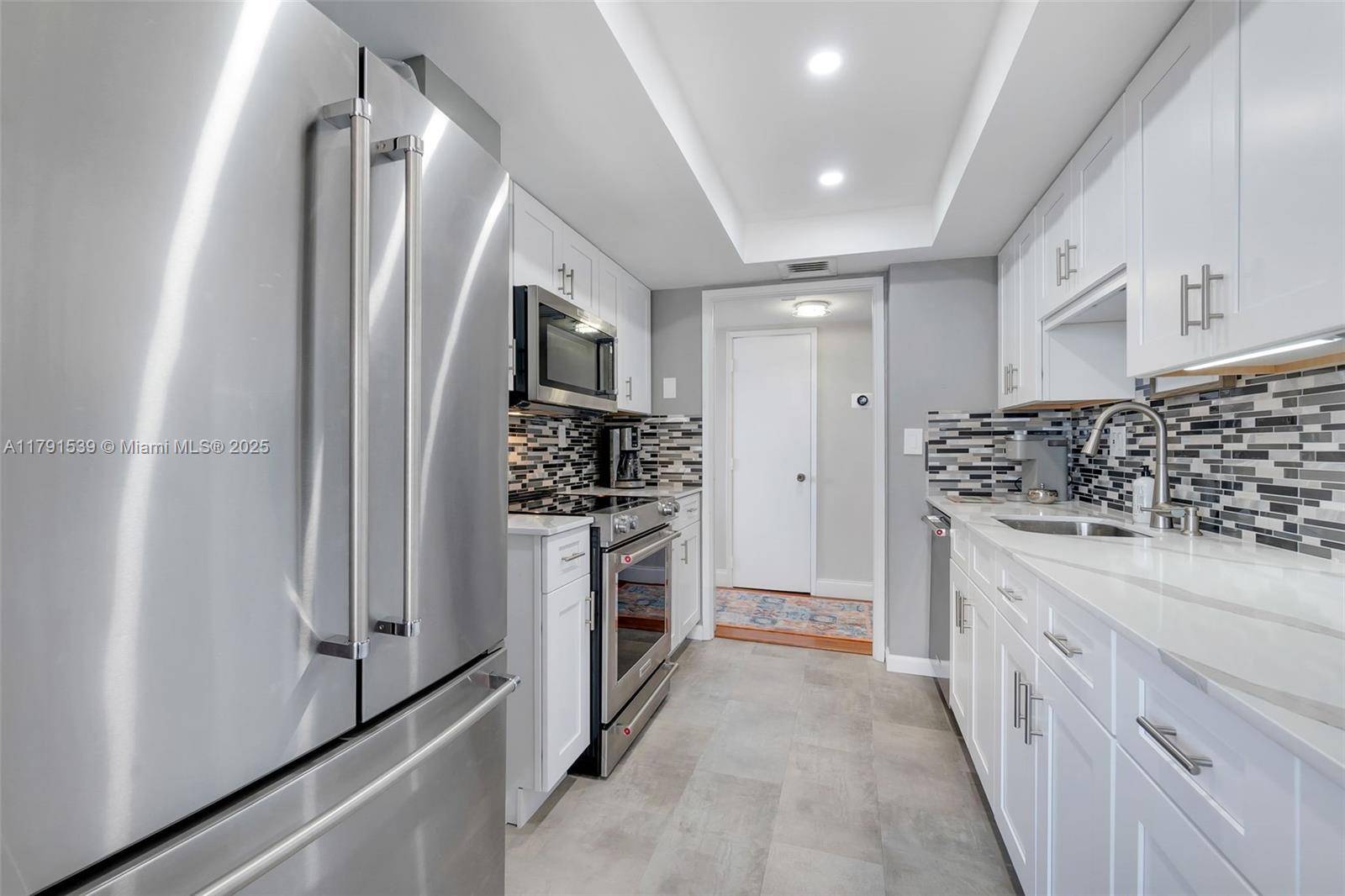 Fort Lauderdale, FL 33306,2881 NE 33rd Ct #7E
