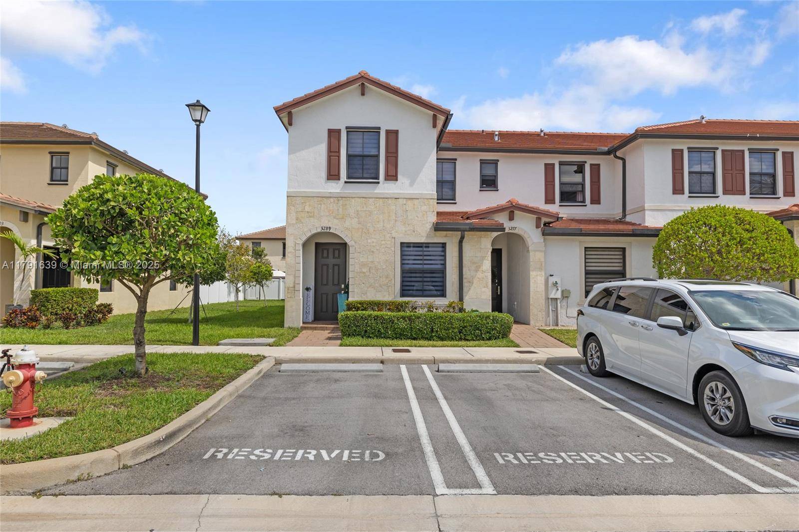 Hialeah, FL 33018,3289 W 106th Ter
