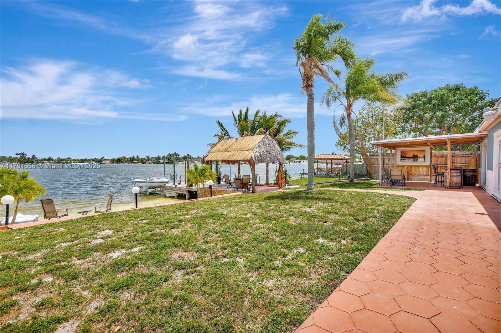 Hialeah, FL 33015,17501 NW 85th Ave