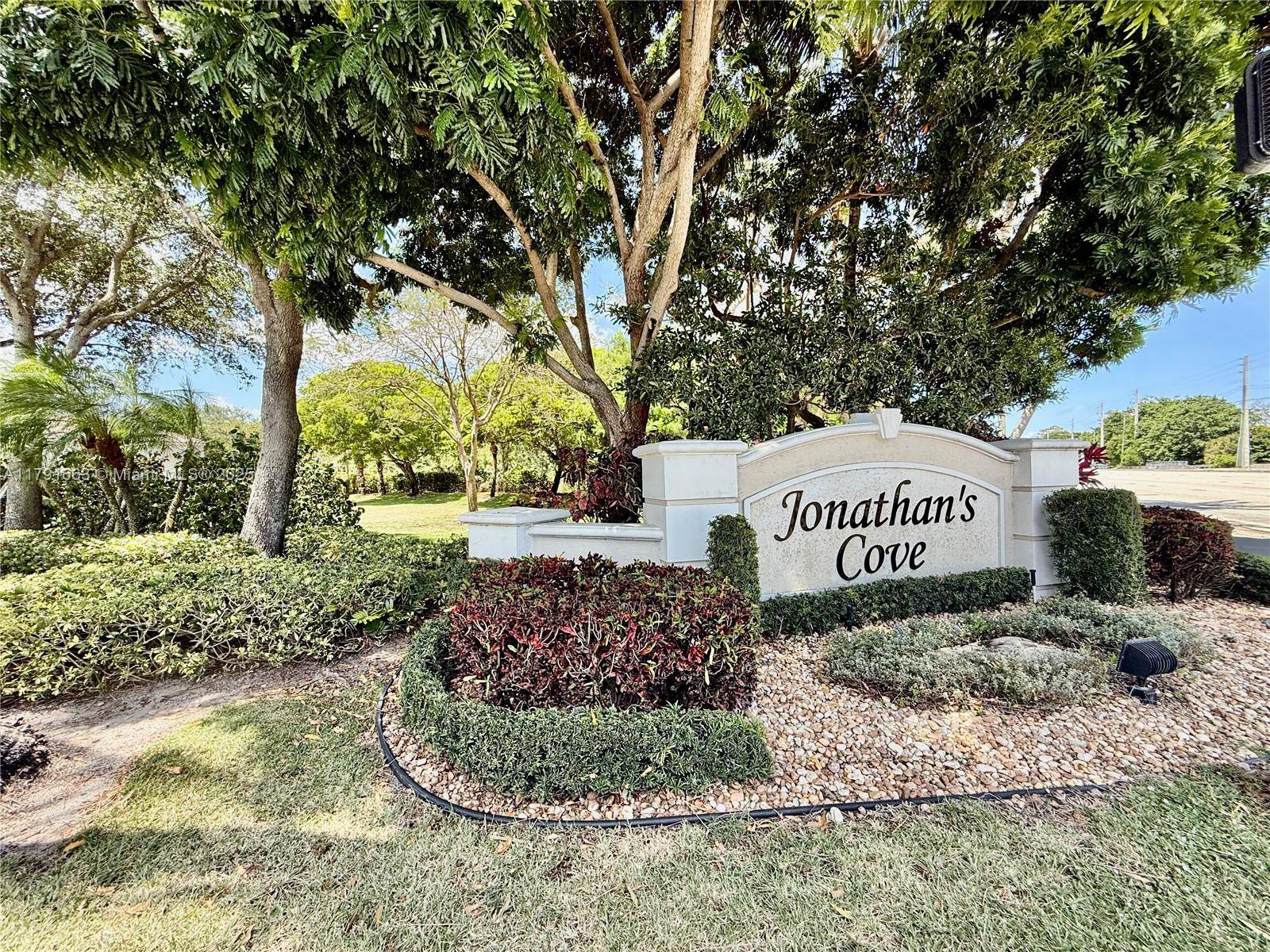 West Palm Beach, FL 33417,4855 Palmbrooke Cir