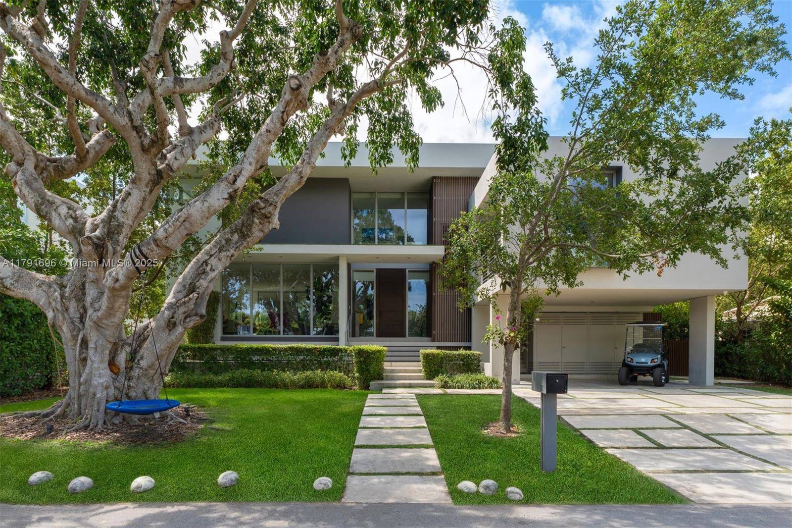 Key Biscayne, FL 33149,310 Redwood Lane