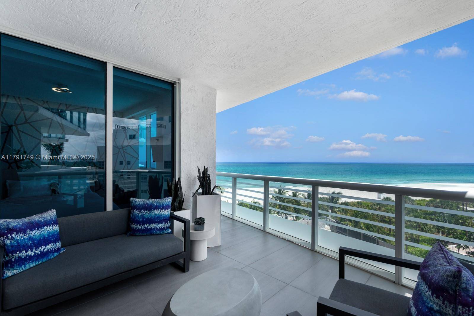 Miami Beach, FL 33140,3801 Collins Ave #703