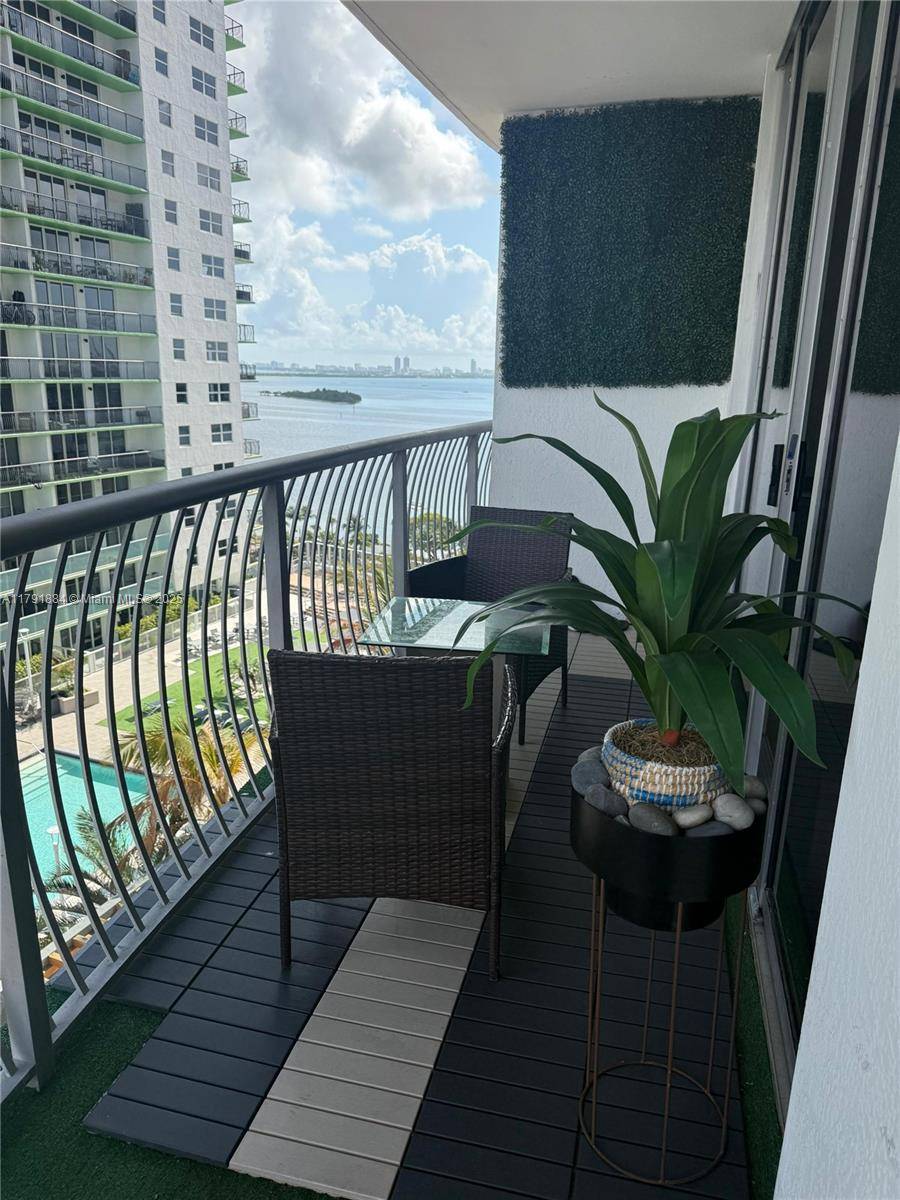 Miami, FL 33132,1750 N Bayshore Dr #1609