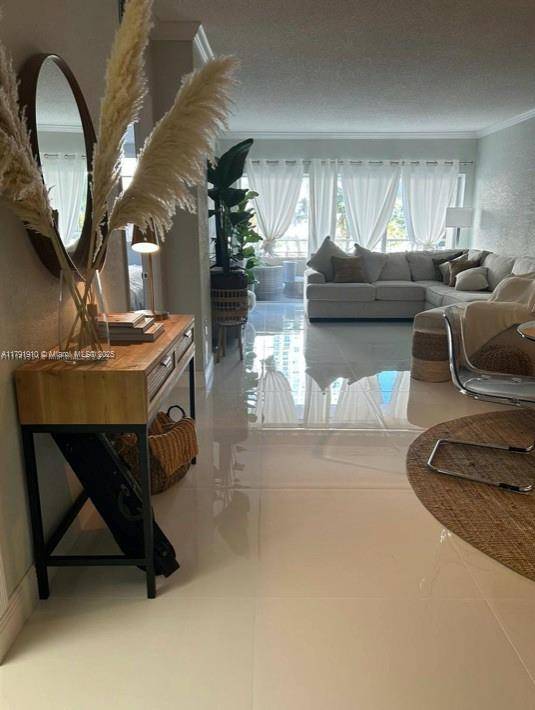 Hallandale Beach, FL 33009,1985 S Ocean Dr #2B