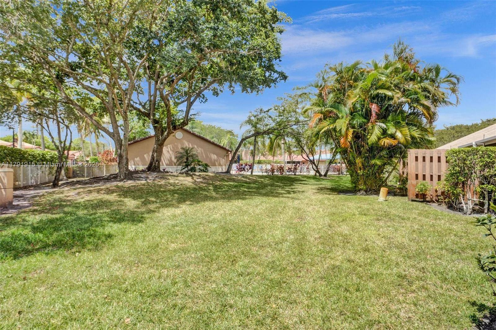 Tamarac, FL 33321,9751 Malvern Dr