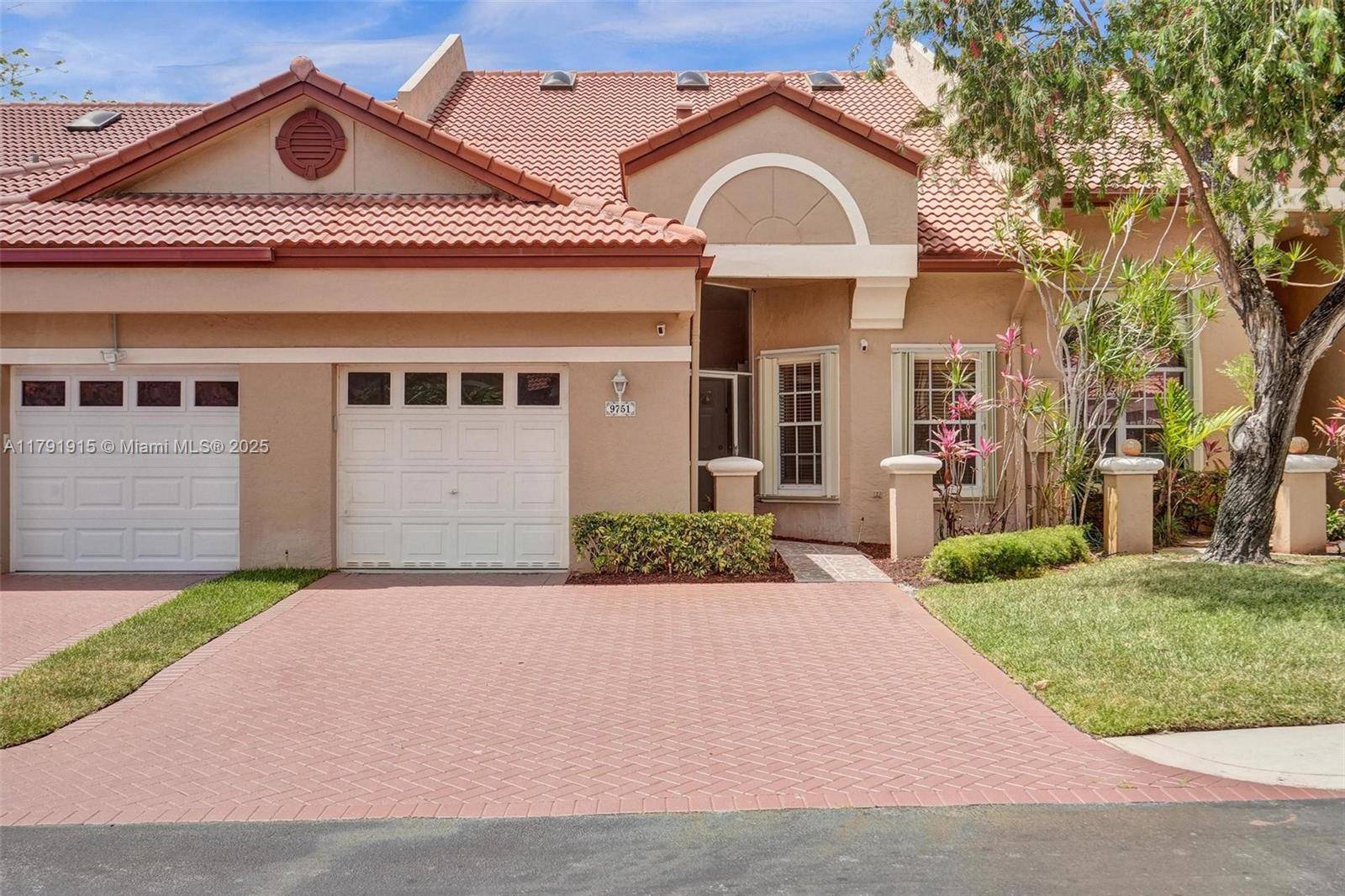 Tamarac, FL 33321,9751 Malvern Dr