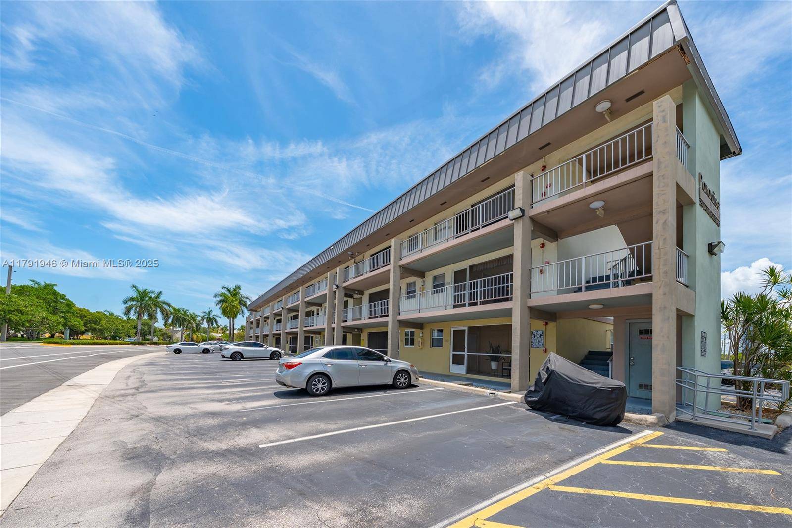 Hallandale Beach, FL 33009,250 Layne Blvd #312