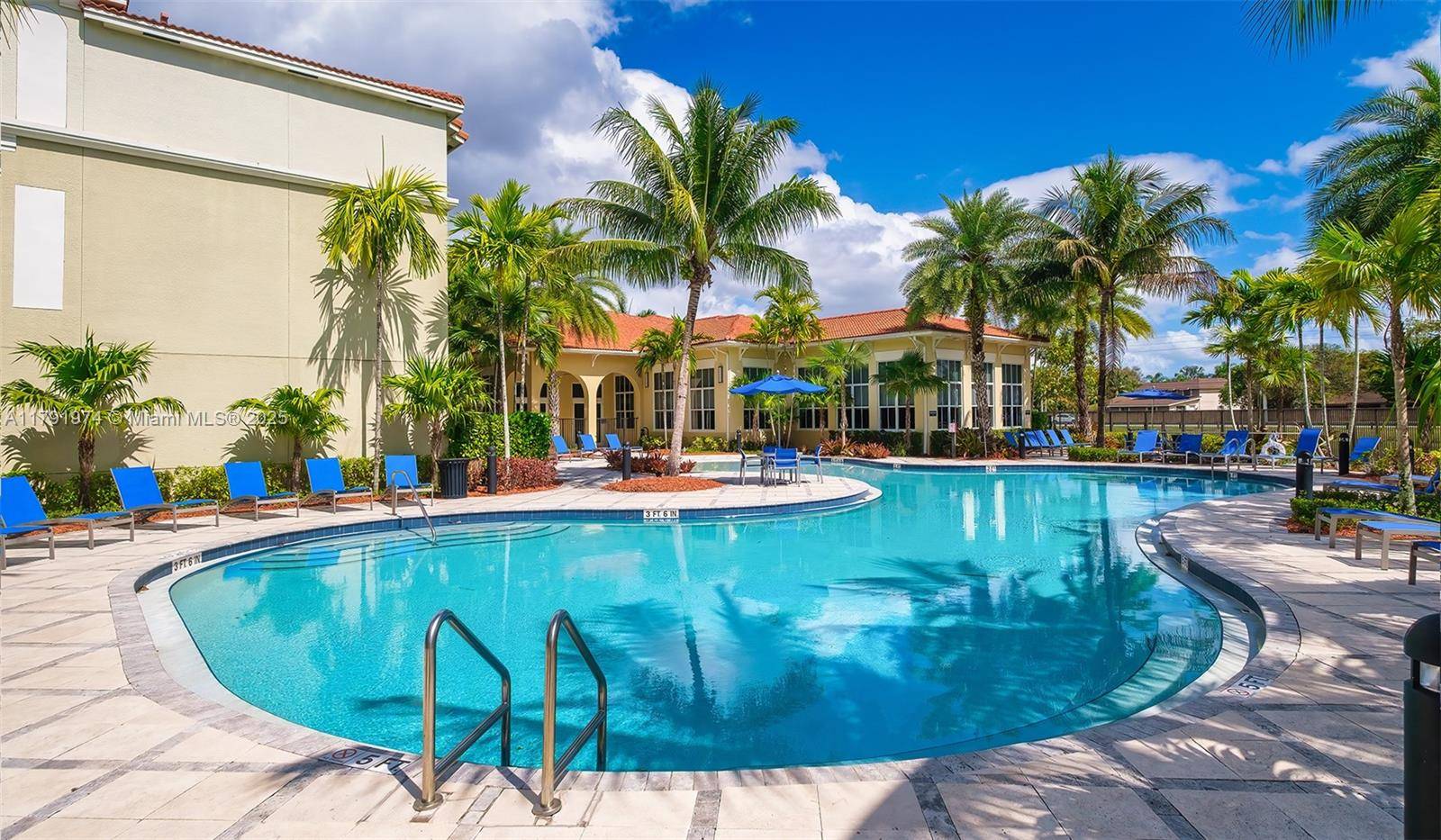 Pembroke Pines, FL 33025,10170 SW 7th St #25-201
