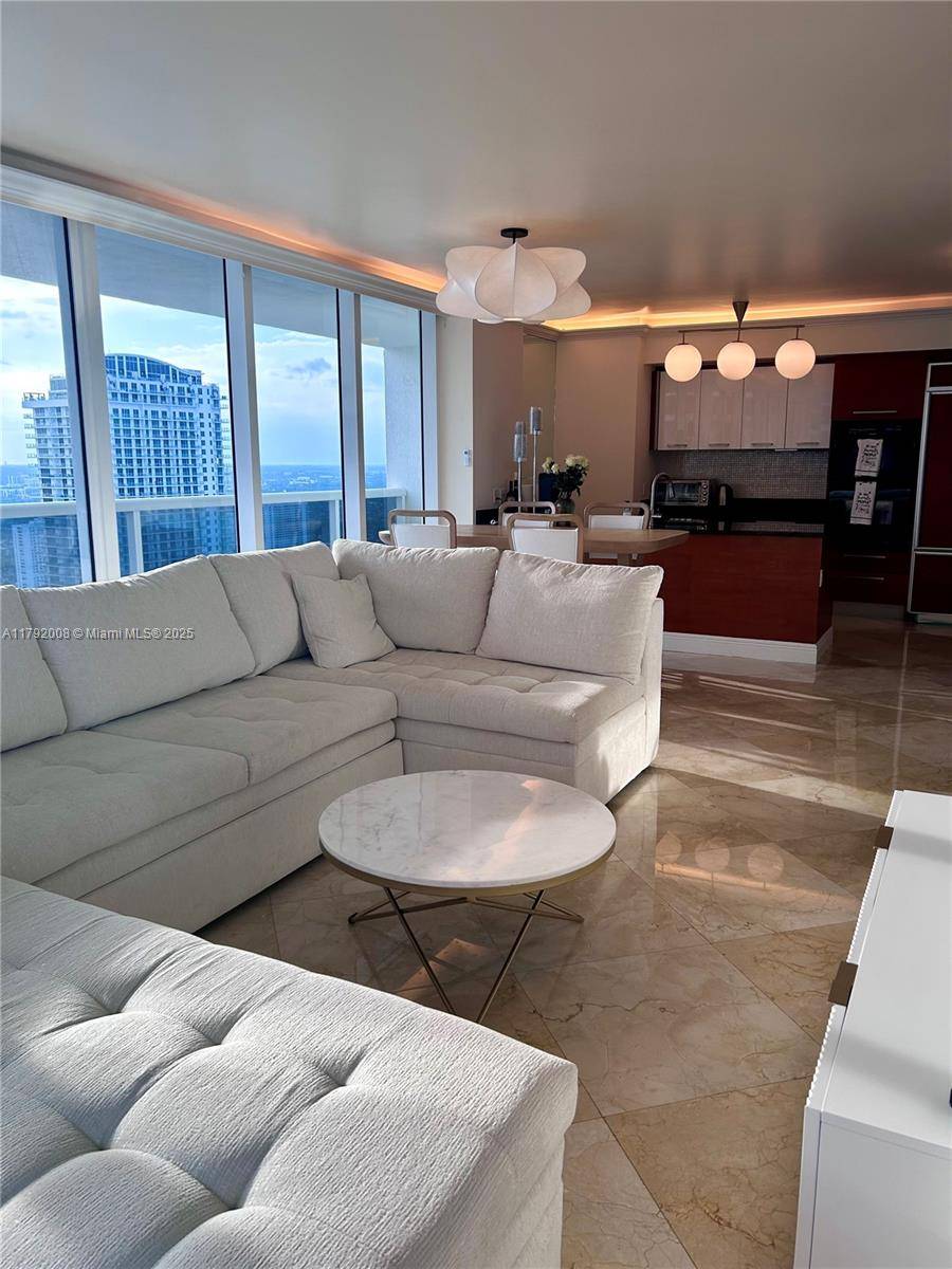 Hallandale Beach, FL 33009,1830 S Ocean Dr #4106