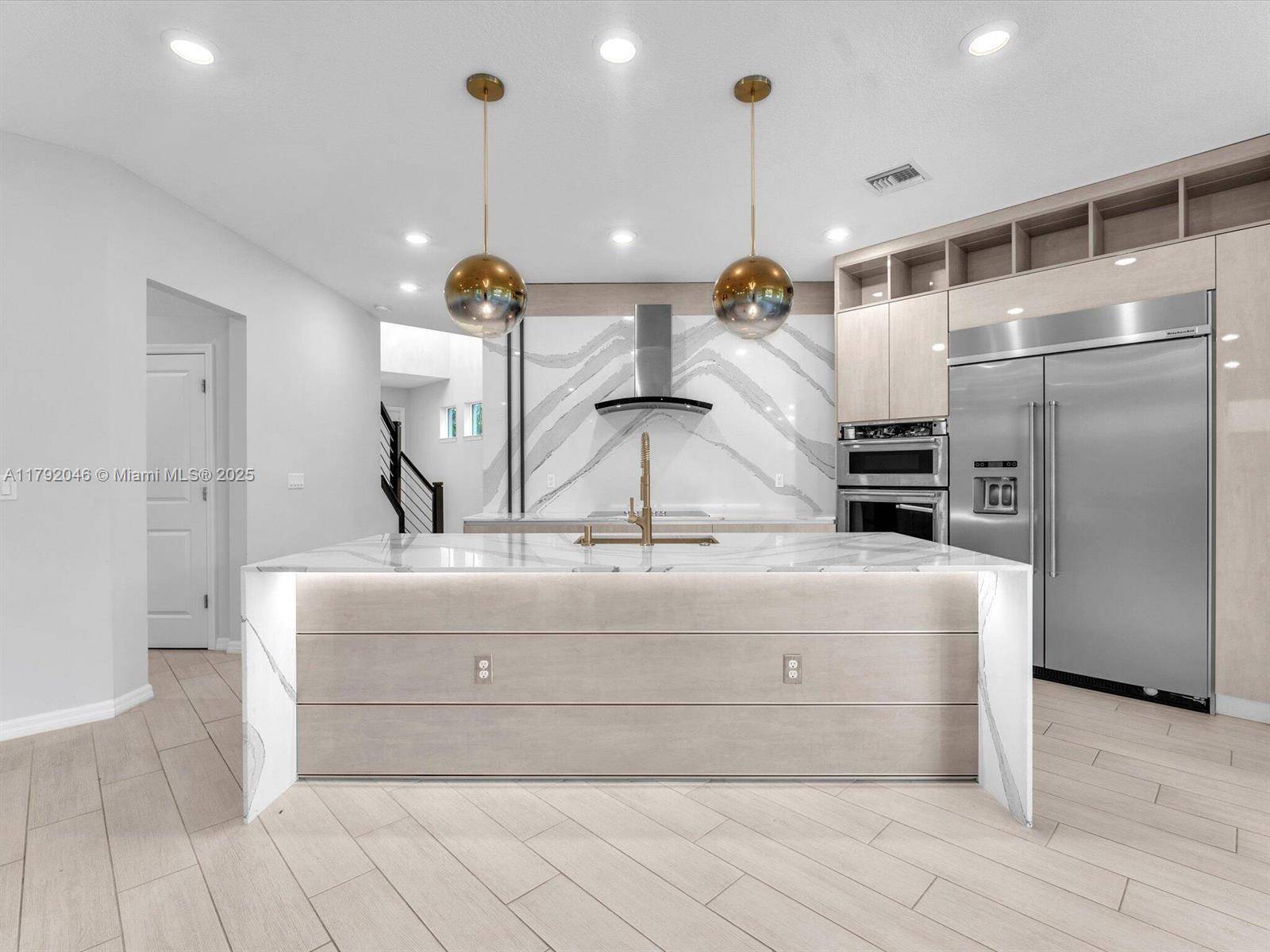 Hollywood, FL 33021,4317 Ficus St
