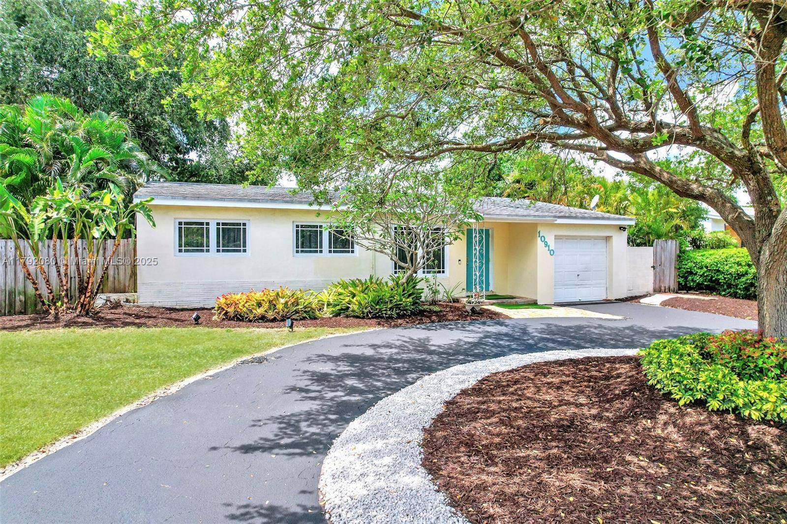 Miami, FL 33161,10910 Peachtree Dr