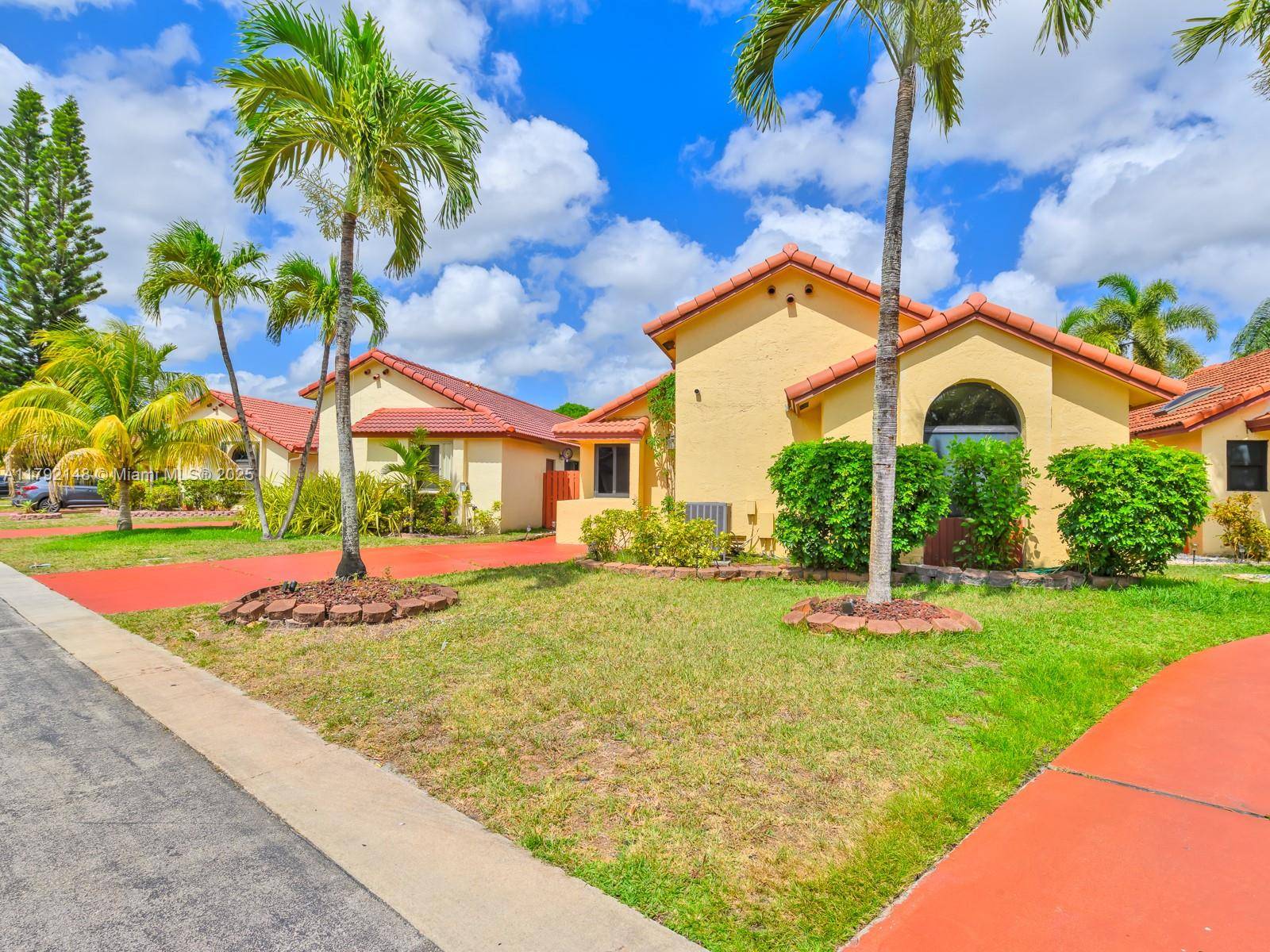 Pembroke Pines, FL 33025,701 SW 113th Ave