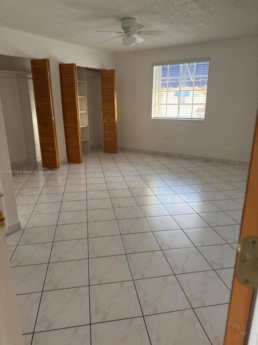 Hialeah Gardens, FL 33016,10003 W Okeechobee Rd #202