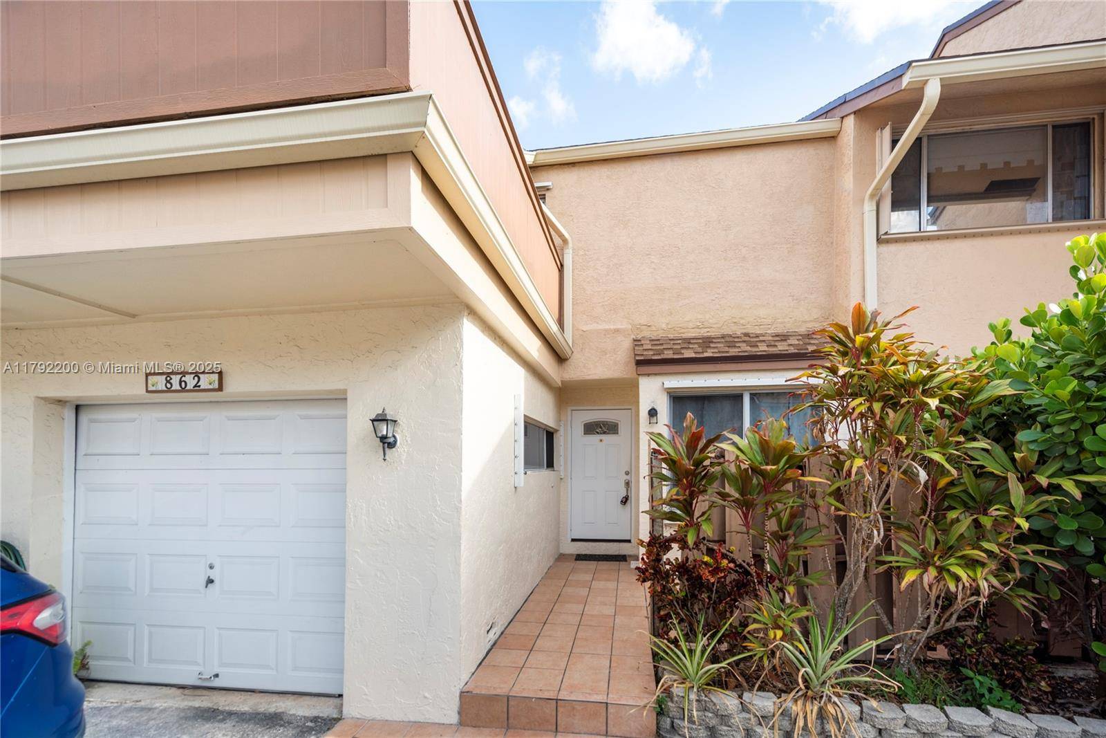 Plantation, FL 33324,862 NW 81st Ter #6