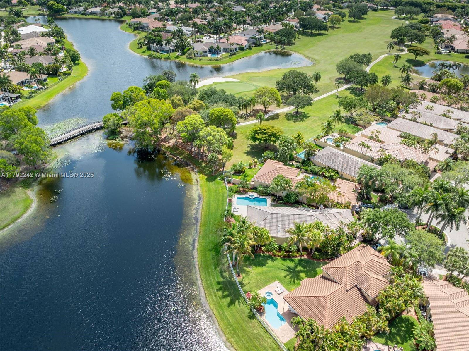 Weston, FL 33327,2456 Bay Isle Ct
