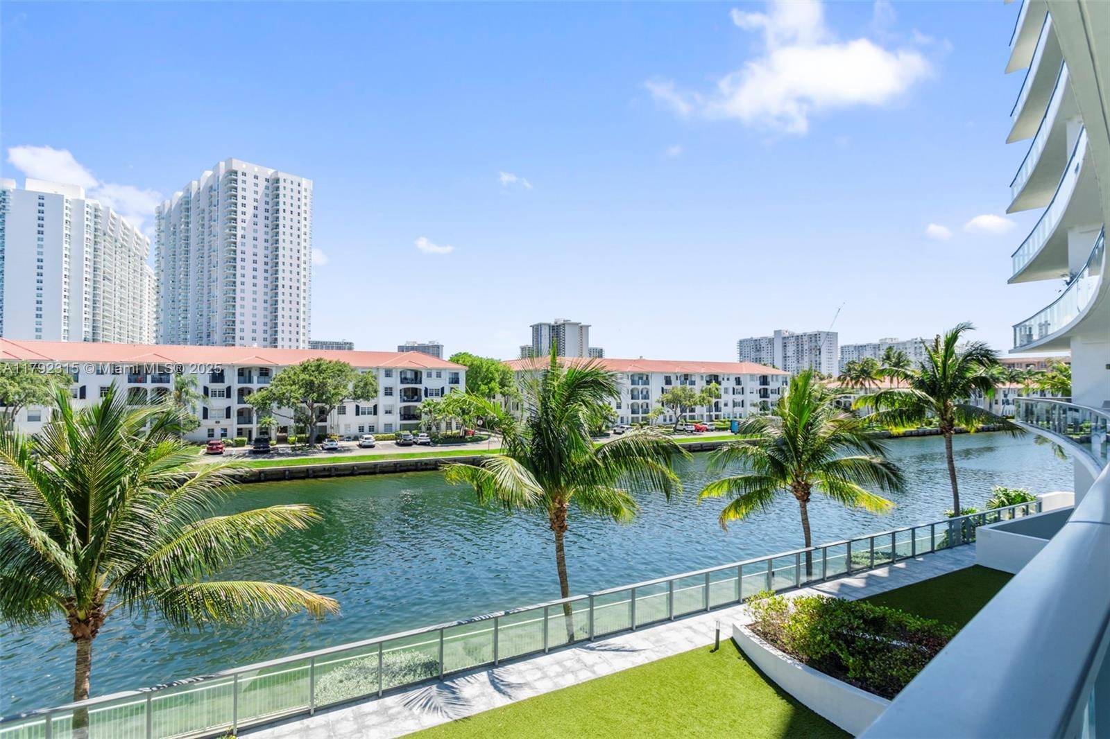 Aventura, FL 33180,3250 NE 188th St #203