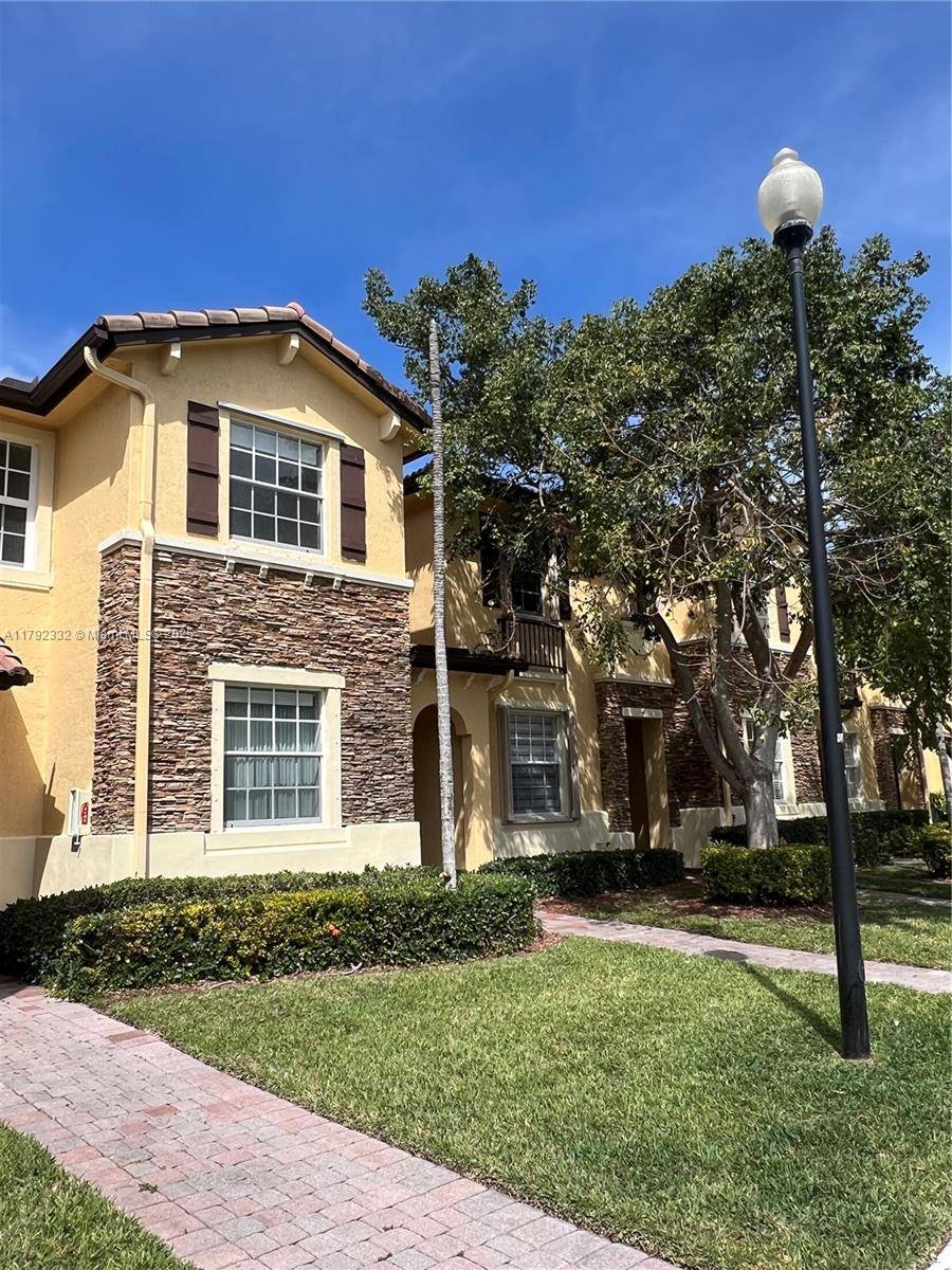 Cutler Bay, FL 33190,9353 SW 227th St #3-21