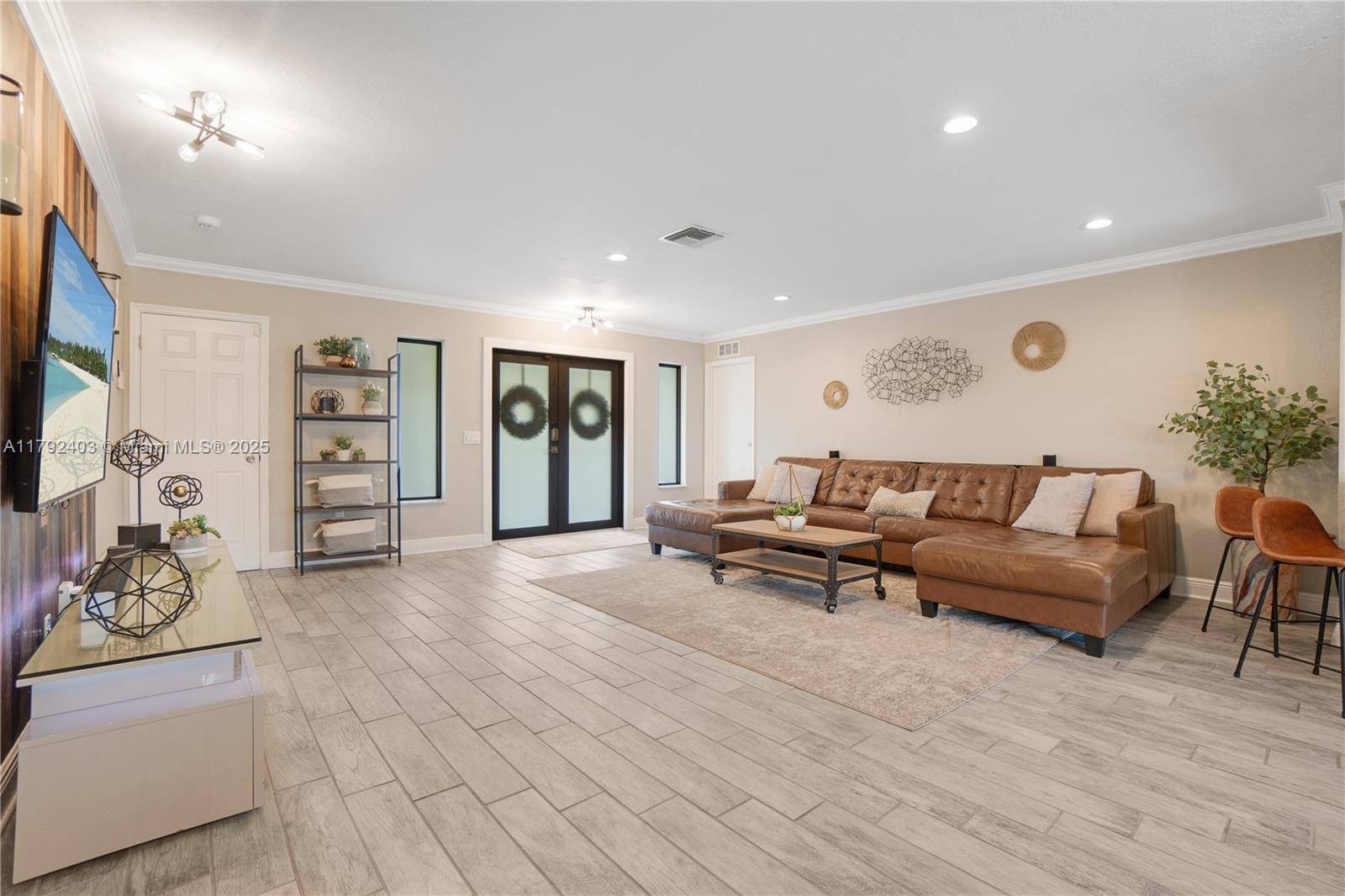 Sunrise, FL 33323,11811 NW 29th St