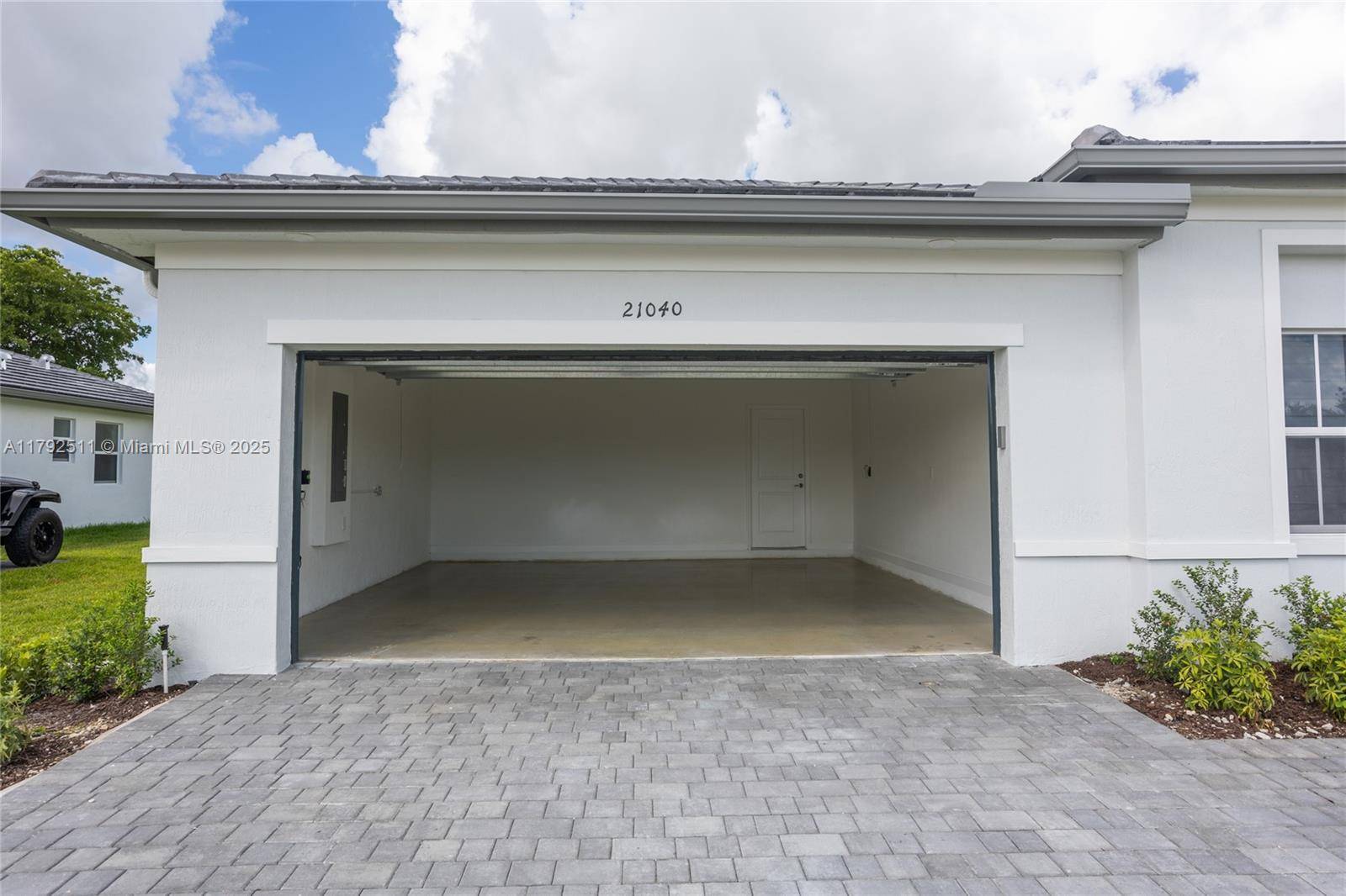 Miami, FL 33177,21040 SW 127th Pl