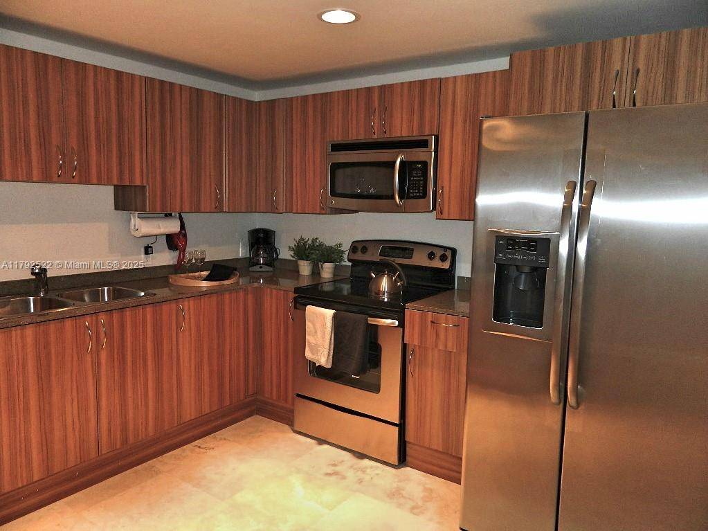 Miami Beach, FL 33141,6305 SE Indian Creek Dr #3F