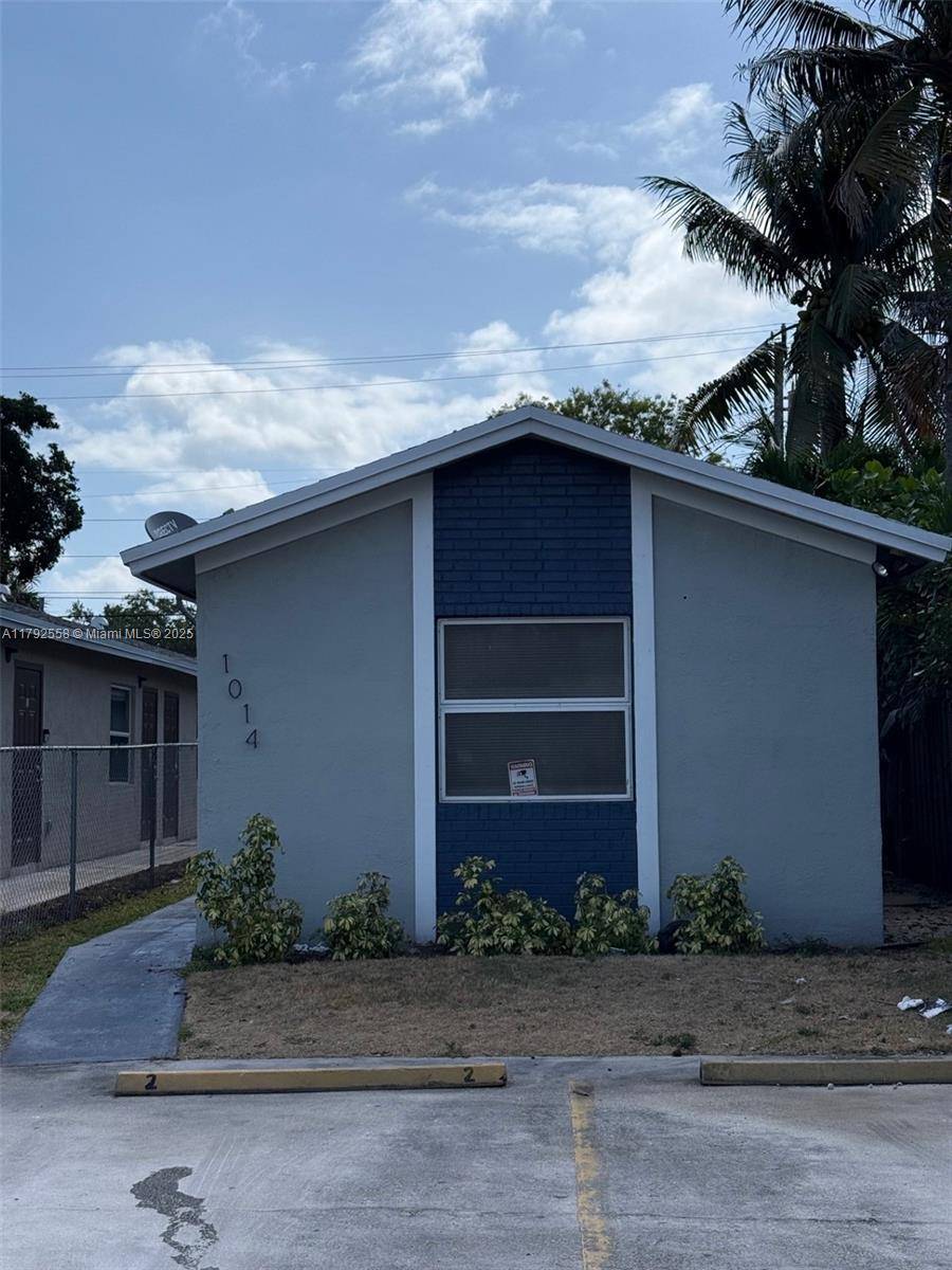 Fort Lauderdale, FL 33311,1014 NW 6th Ave #1-2