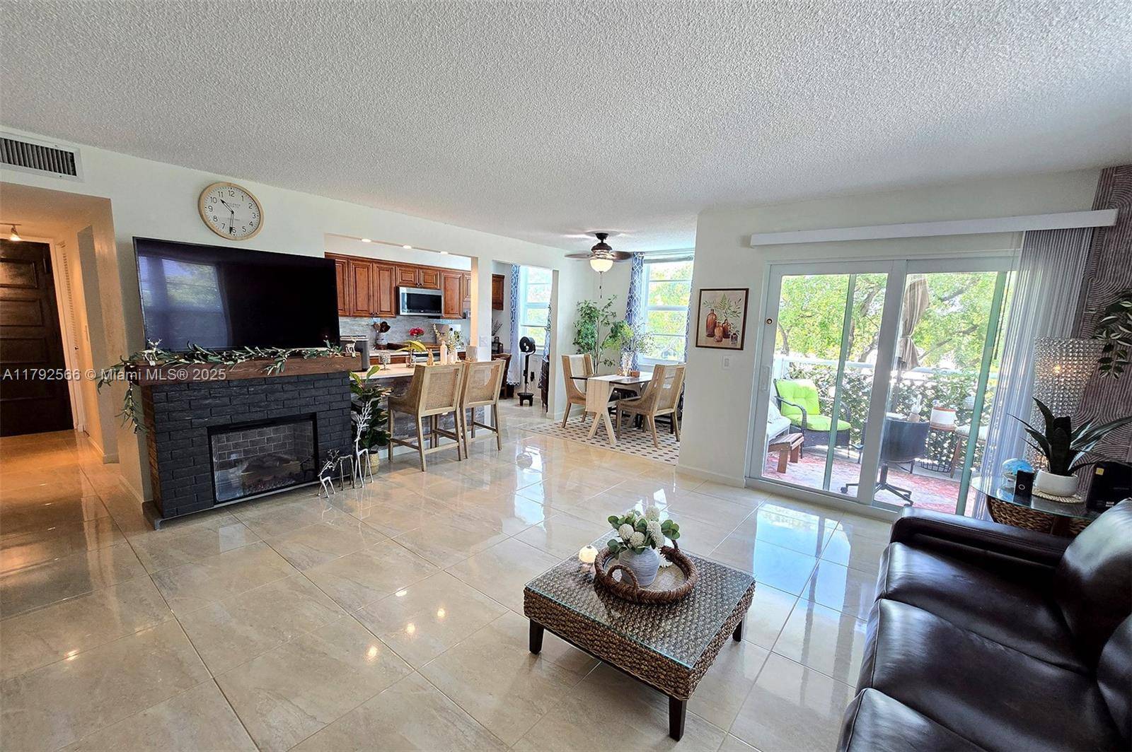 Fort Lauderdale, FL 33308,6000 NE 22nd way #3B
