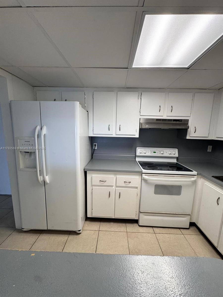 Lauderhill, FL 33319,4174 INVERRARY DR #707