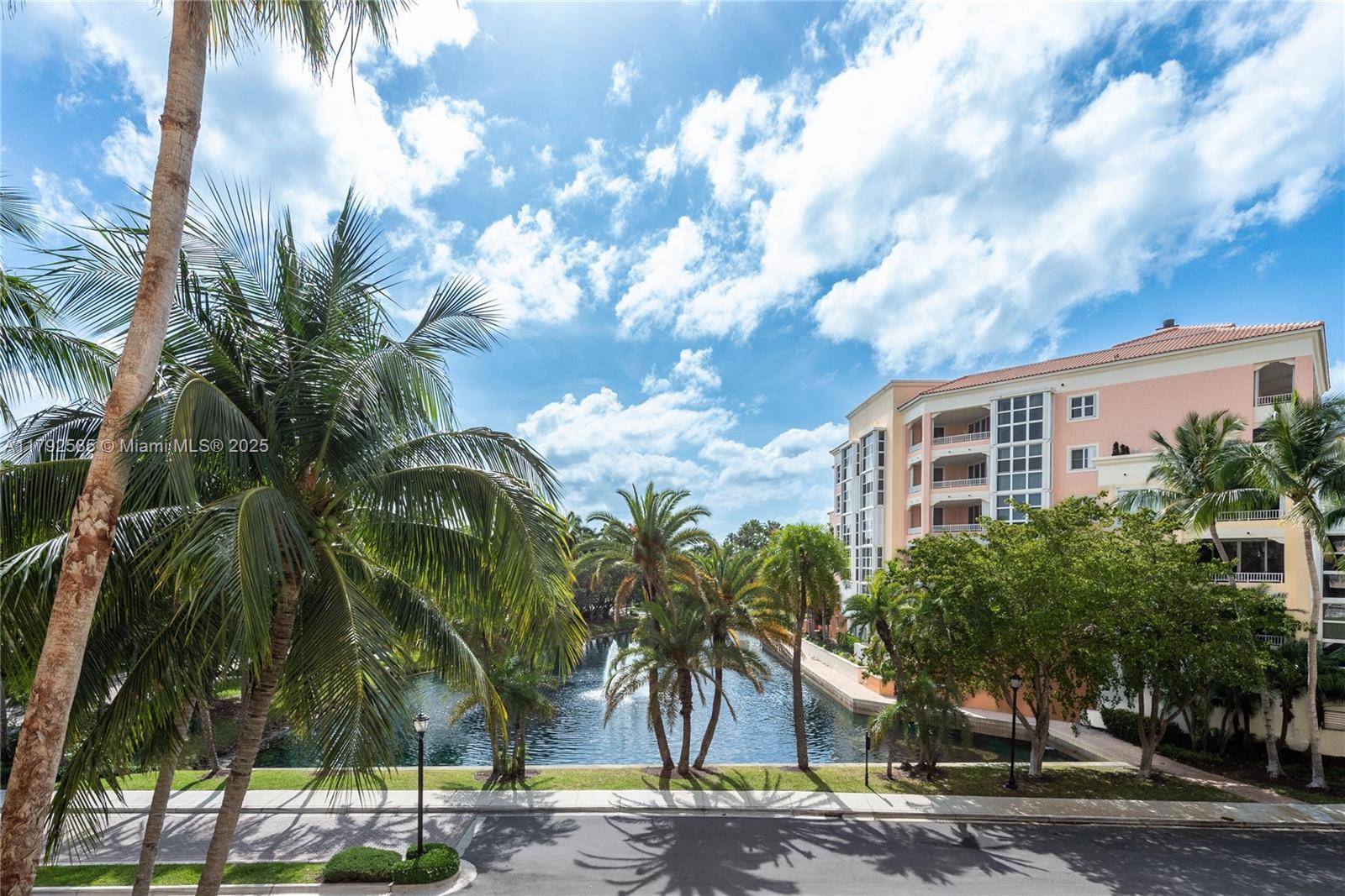 Key Biscayne, FL 33149,765 Crandon Blvd #211