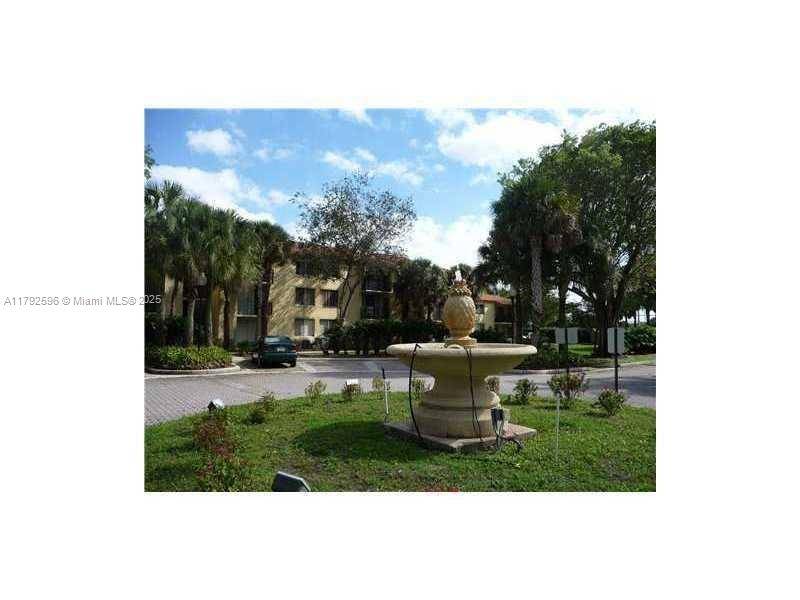 Plantation, FL 33324,10717 Cleary Blvd #108