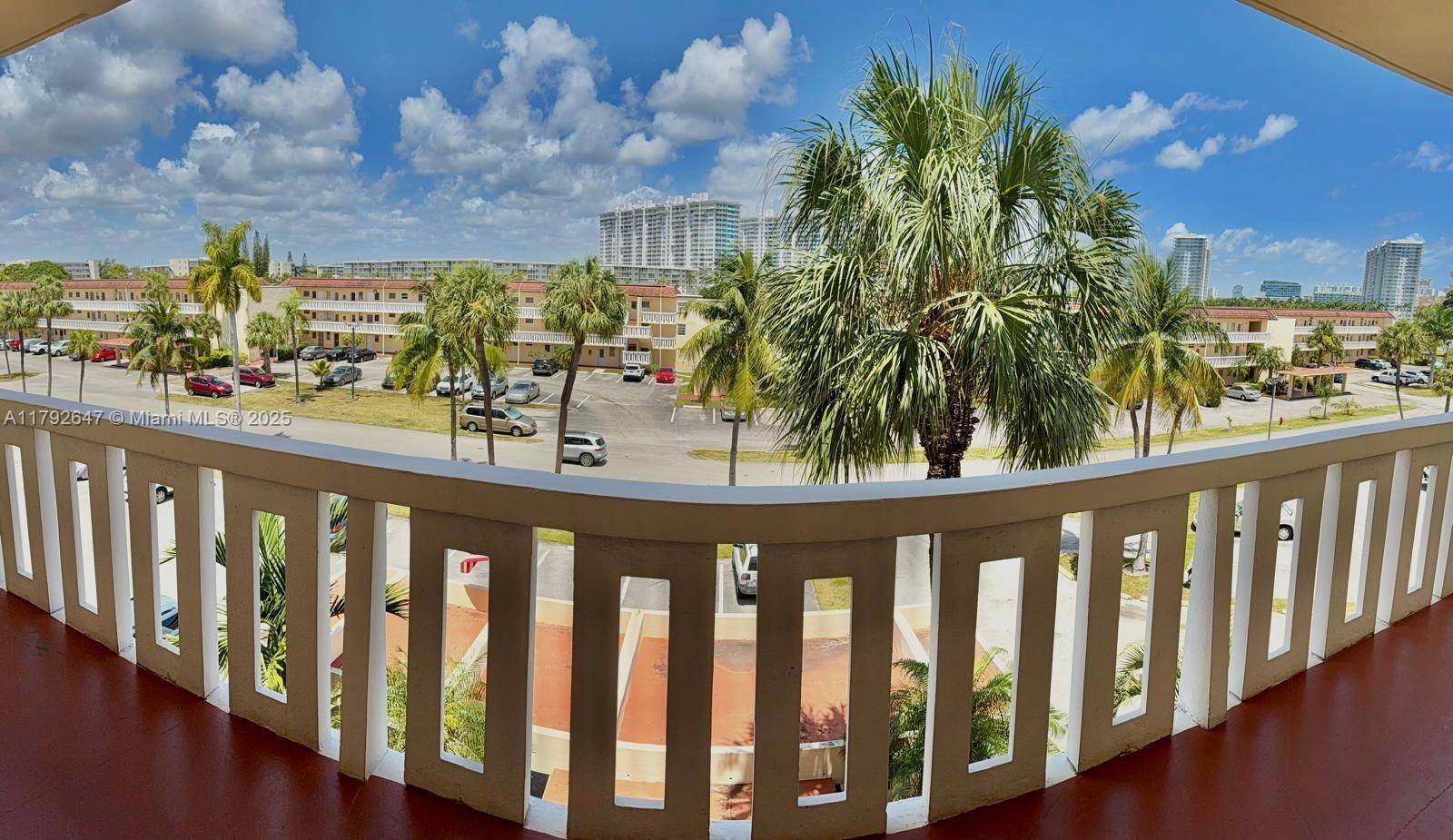 Aventura, FL 33160,2930 Point East Dr #E403