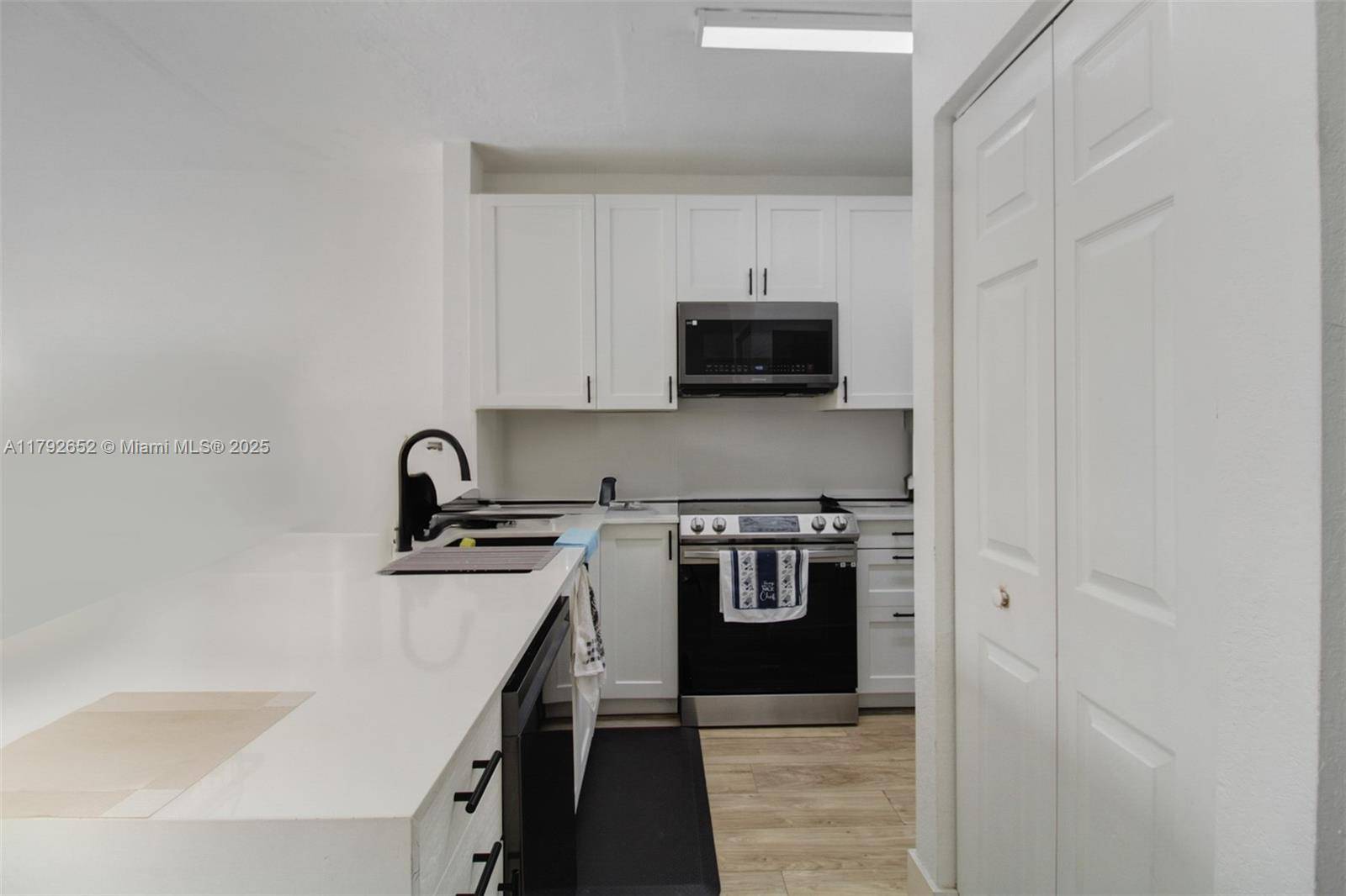 Homestead, FL 33033,3330 NE 13th Cir Dr #111-22