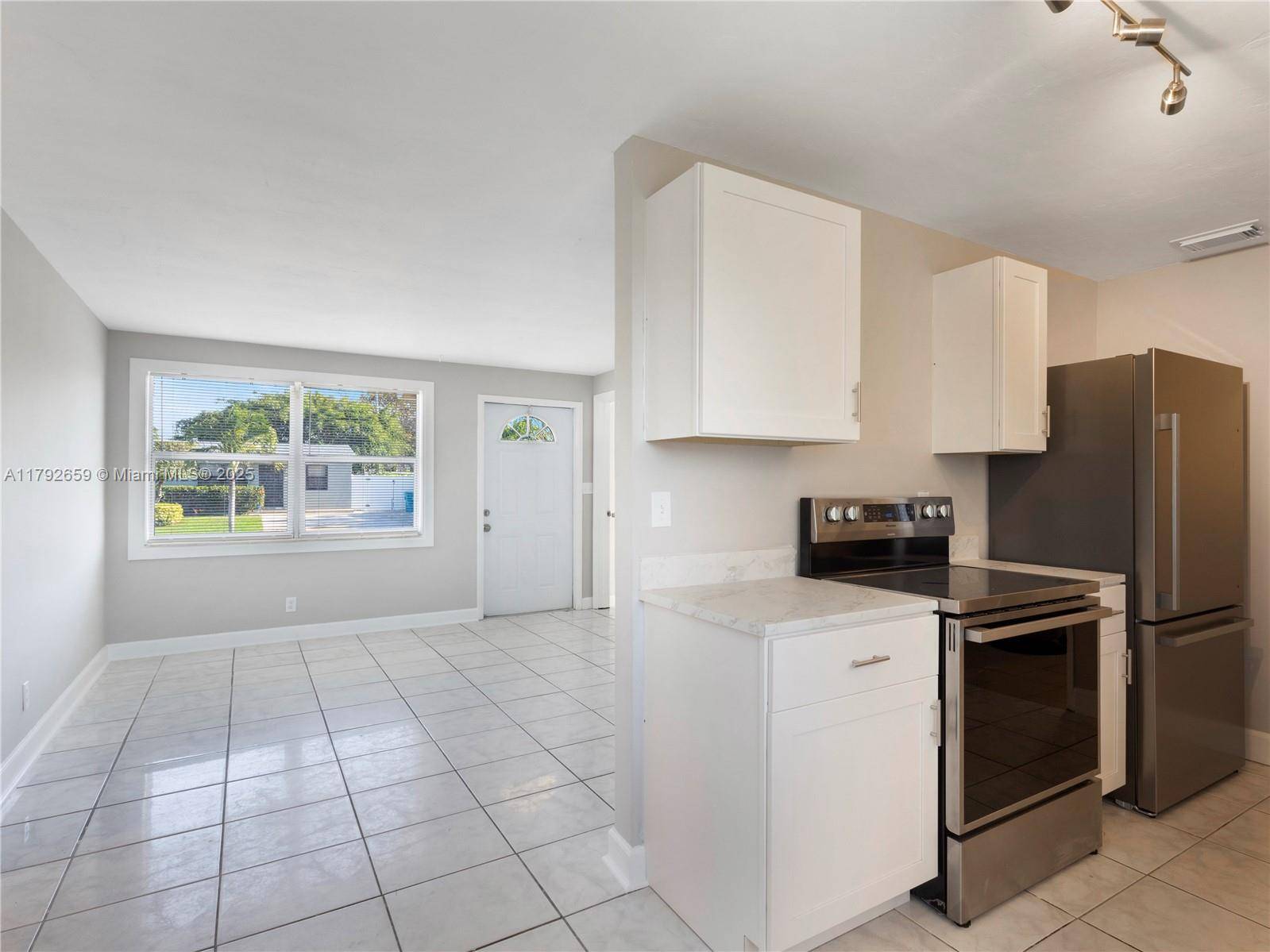 Boynton Beach, FL 33435,215 NW 11th Ave