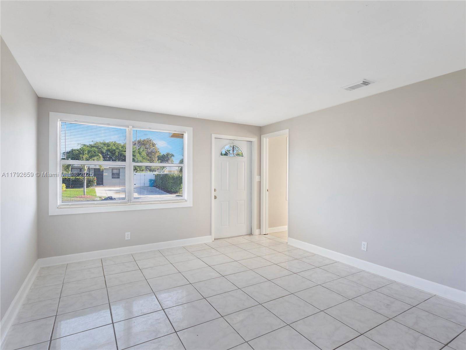 Boynton Beach, FL 33435,215 NW 11th Ave