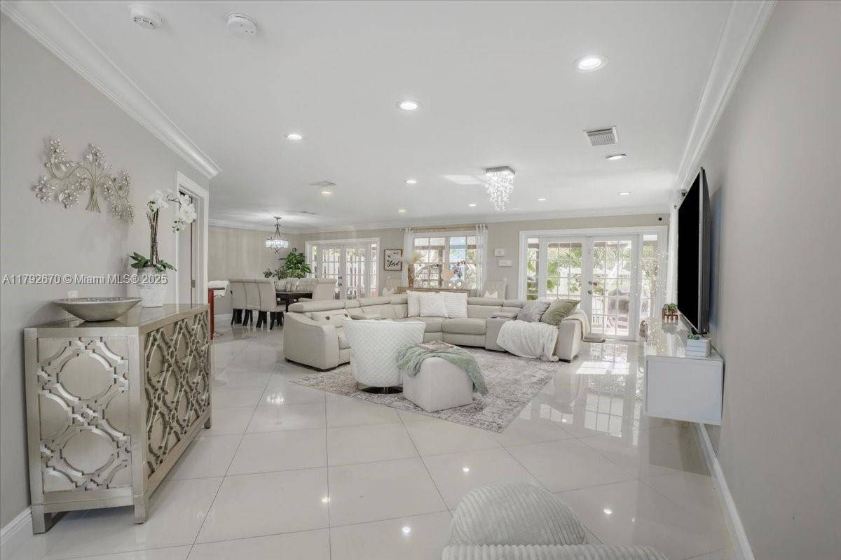Margate, FL 33063,1820 Vista Way