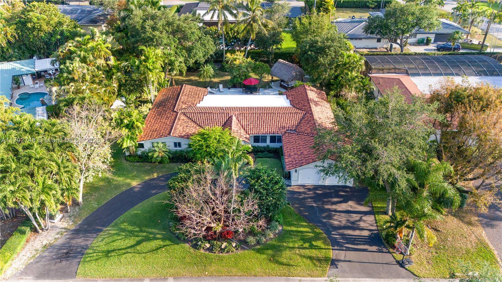 Pinecrest, FL 33156,6860 SW 128th St