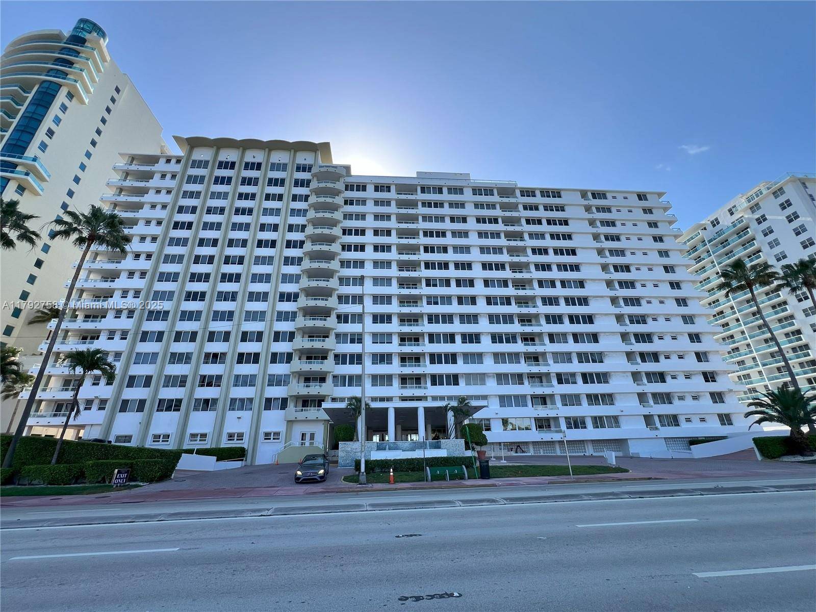 Miami Beach, FL 33140,5005 Collins Ave #214