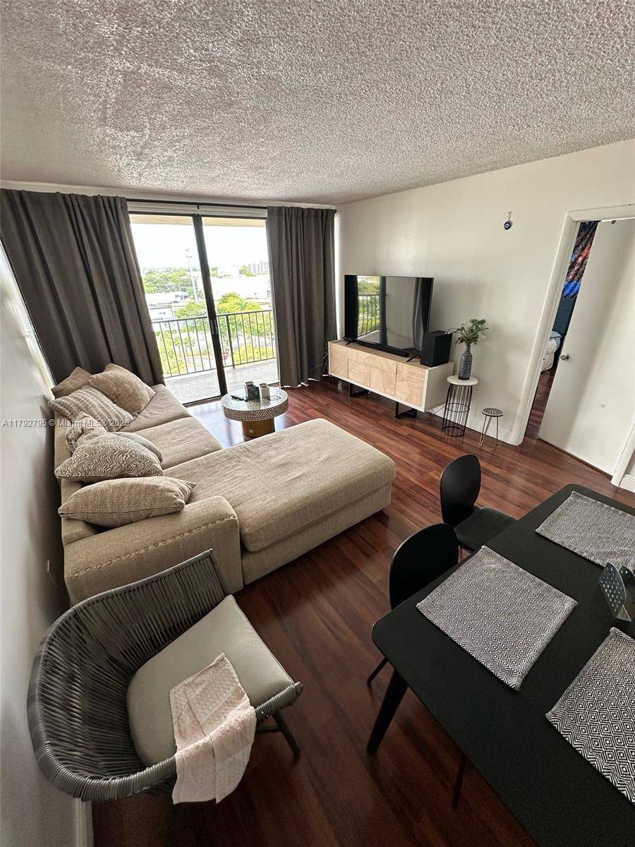 North Miami, FL 33161,1470 NE 123rd St #A1014