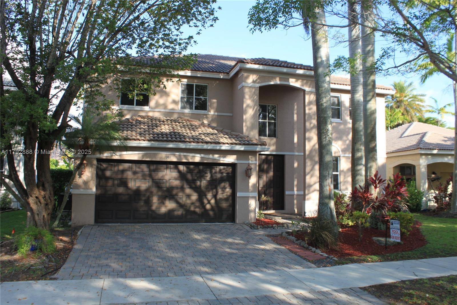 Weston, FL 33327,947 Nandina Dr #3890