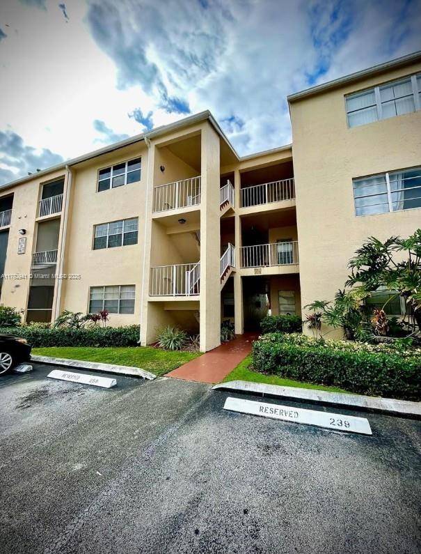 Miami, FL 33196,15320 SW 106th Ter #1108