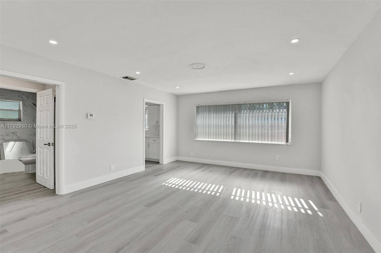 Hollywood, FL 33021,5657 Grant St