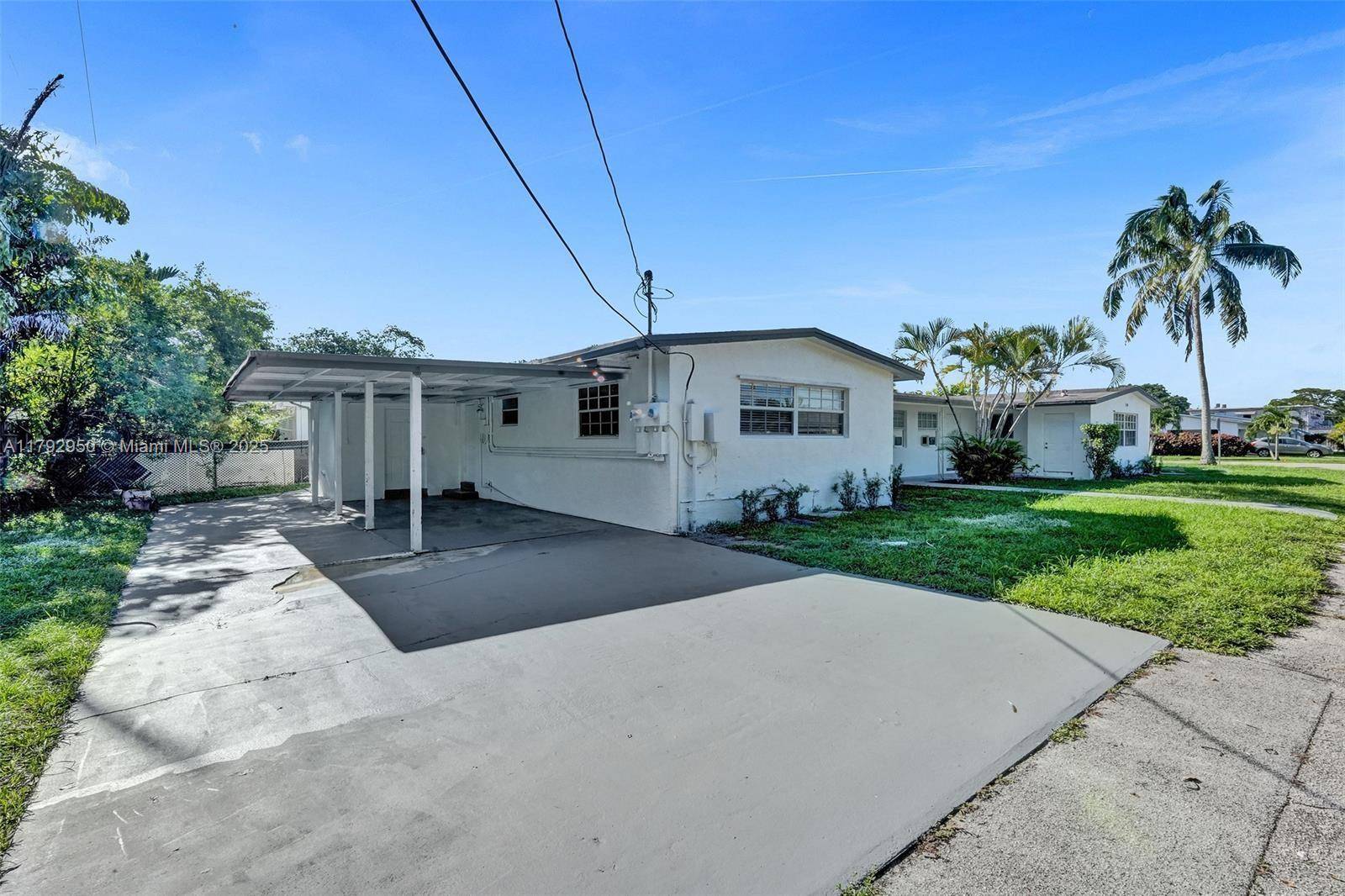 Hollywood, FL 33021,5657 Grant St