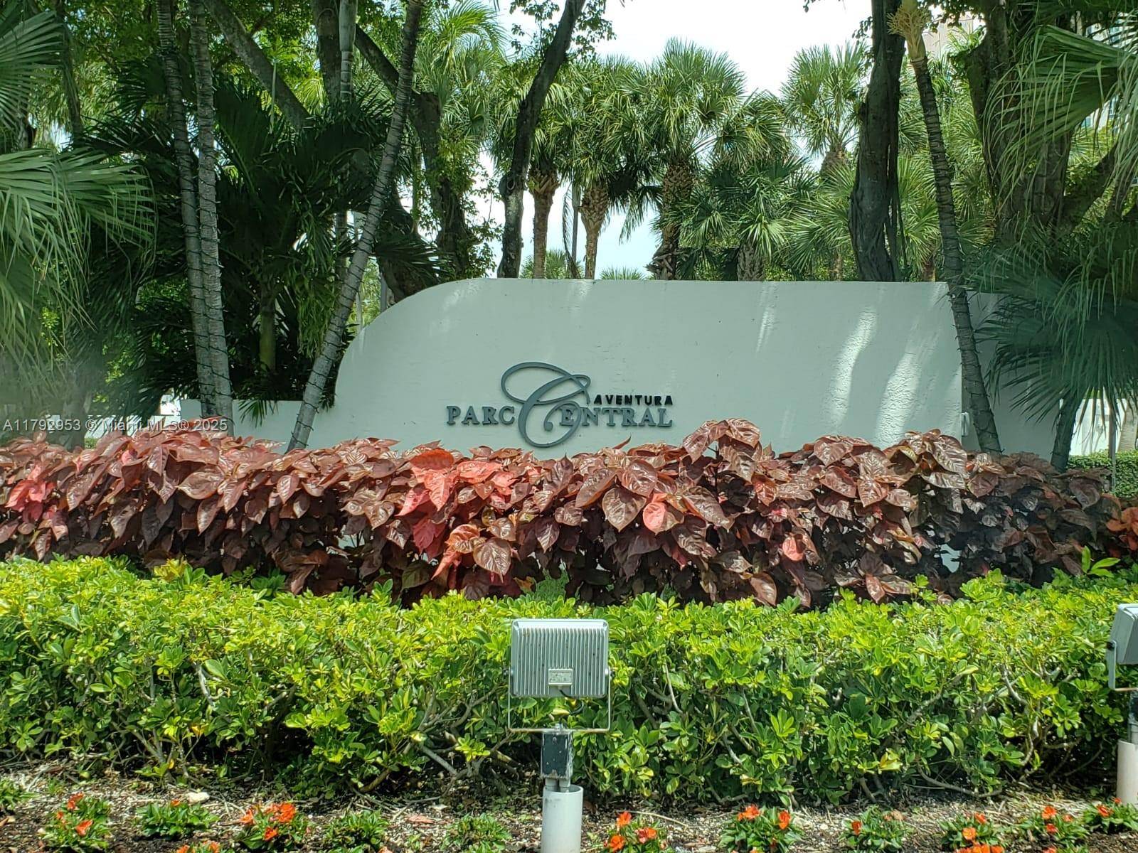 Aventura, FL 33180,3300 NE 192nd St #1005