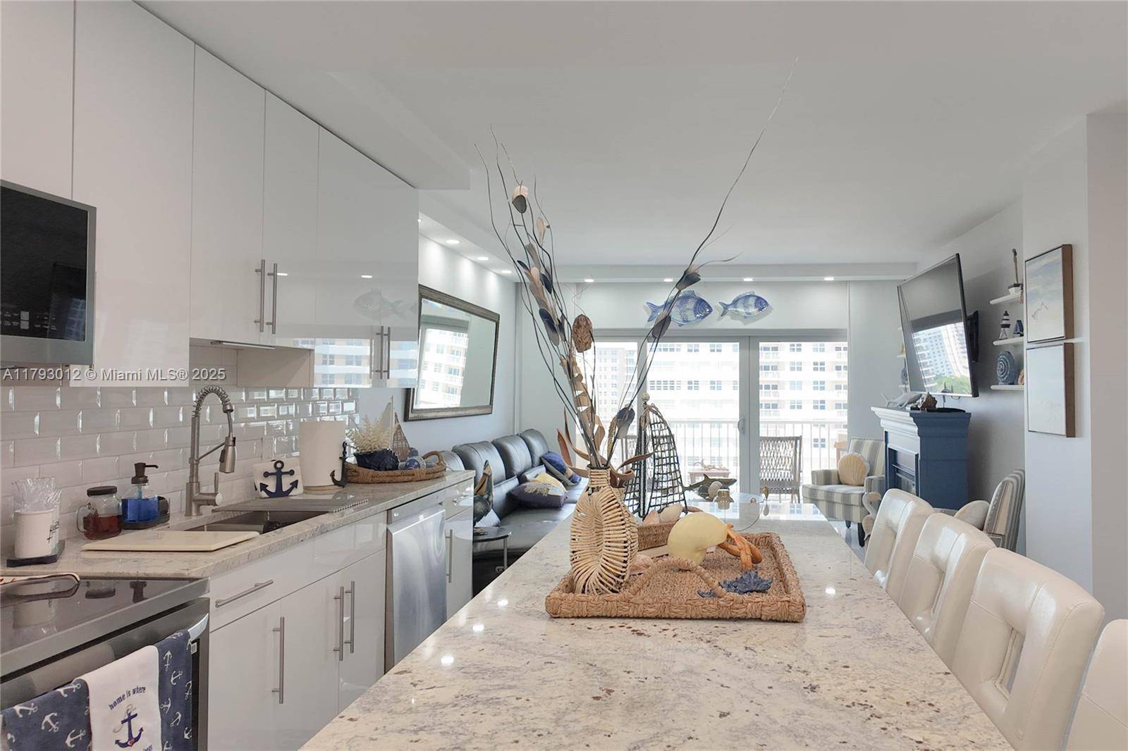Hallandale Beach, FL 33009,1980 S Ocean Dr #14B